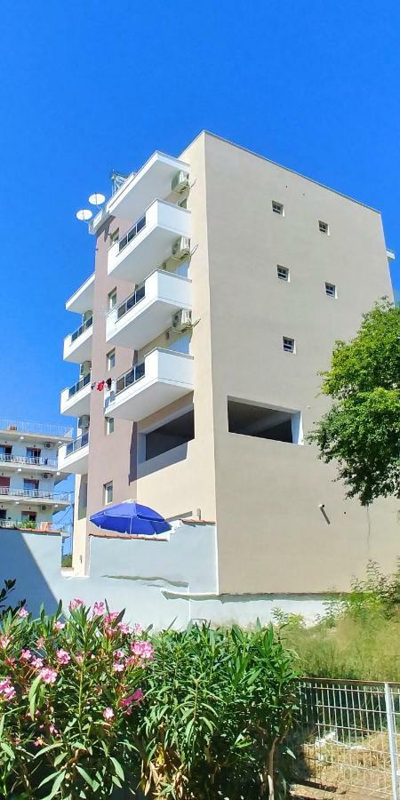 Sea Star Apartments Kallikratia Nea Kallikrateia Extérieur photo