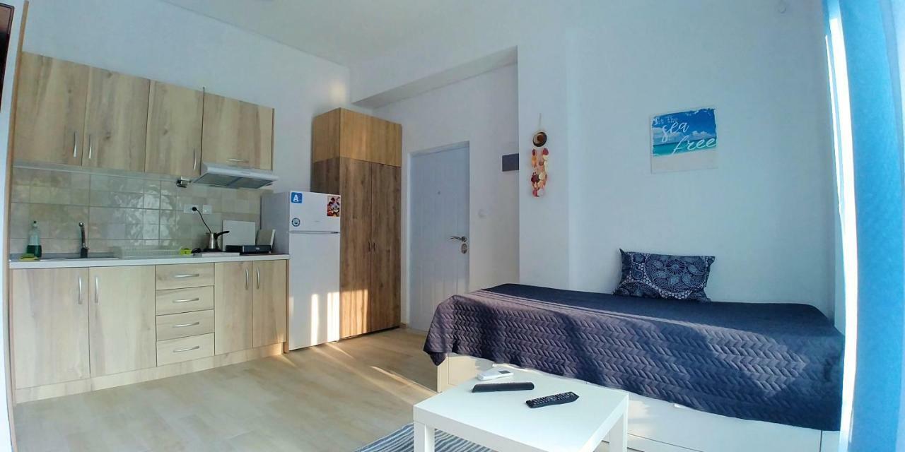 Sea Star Apartments Kallikratia Nea Kallikrateia Extérieur photo